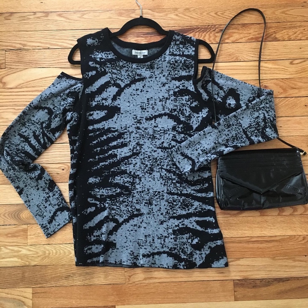 Calvin Klein long sleeve sweater M\L